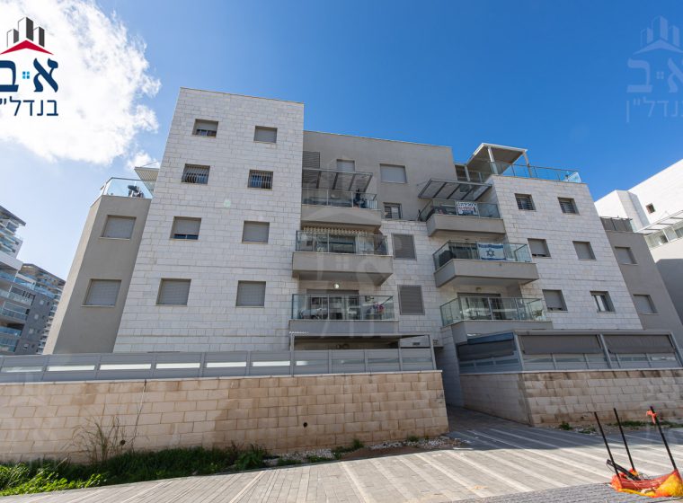 דירה למכירה בטירת כרמל בשכונת החותרים